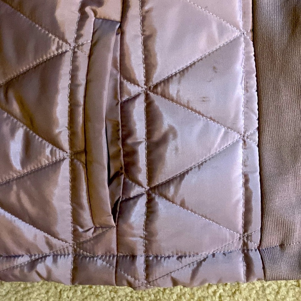 CI SONO Puffer Vest - Picture 9 of 9